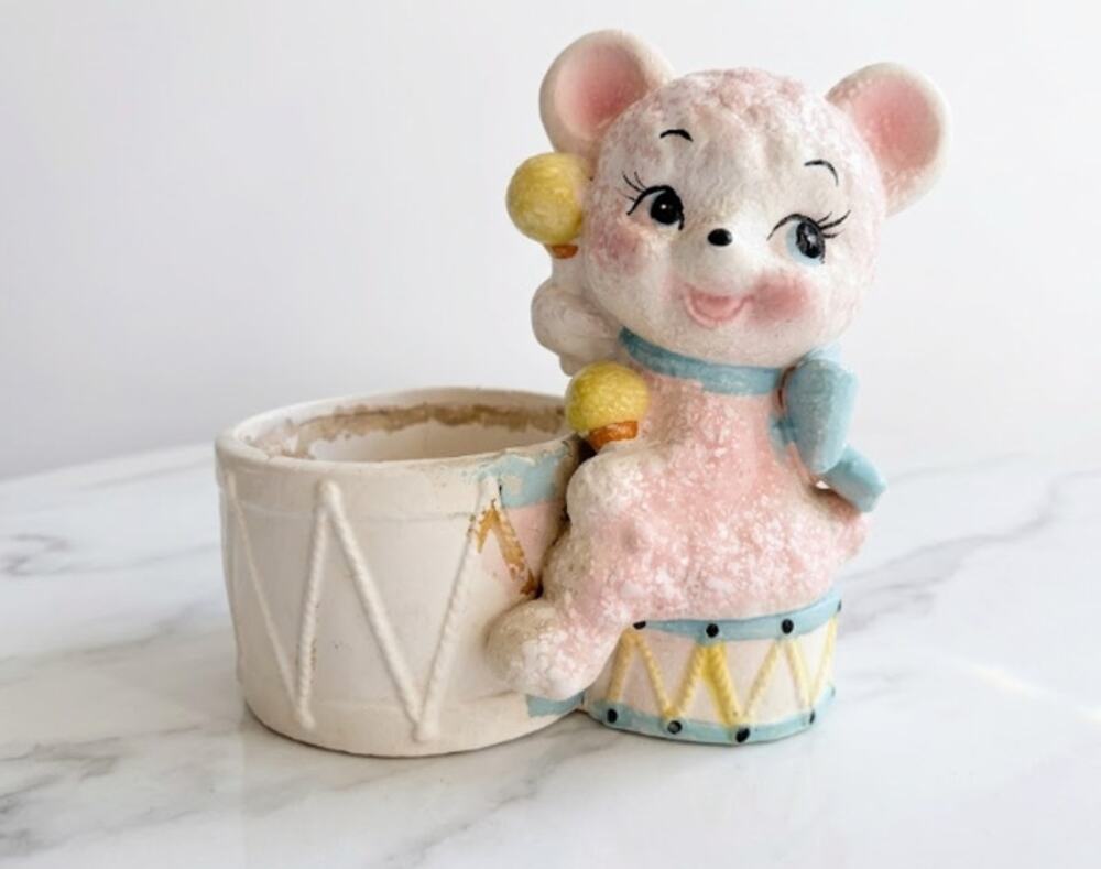 Vintage 1962 Anthropomorphic Sugar Texture Ceramic Mouse Planter Pink Drum MCM